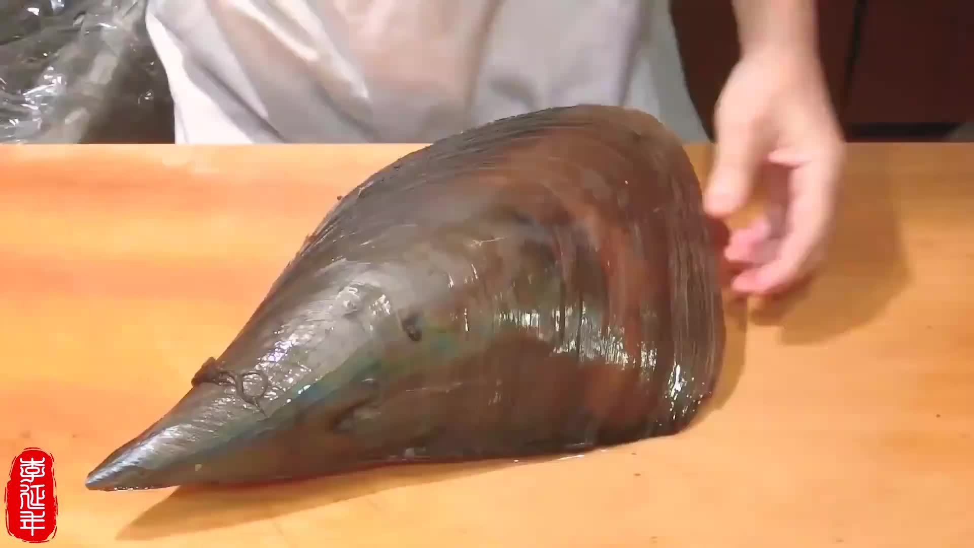 看日本人如何吃巨型带子，超出你的预料，夺走你的卧槽