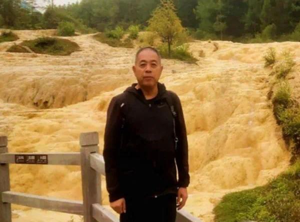 商丘市一中“功勛教師”許言召：甘當時雨潤桃李 百葉深處起芳華