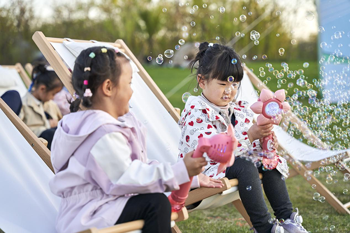 （图为如是海度假村露营地惬意时光 梁震供图）