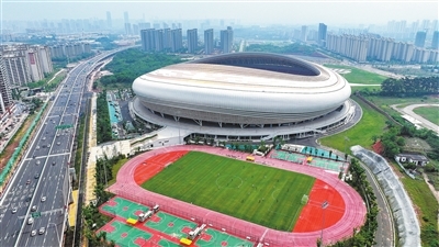 5月1日,赣州市全民健身中心举办市民开放日活动。