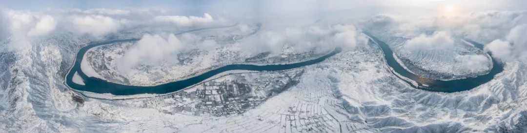 冰雪乌兰关