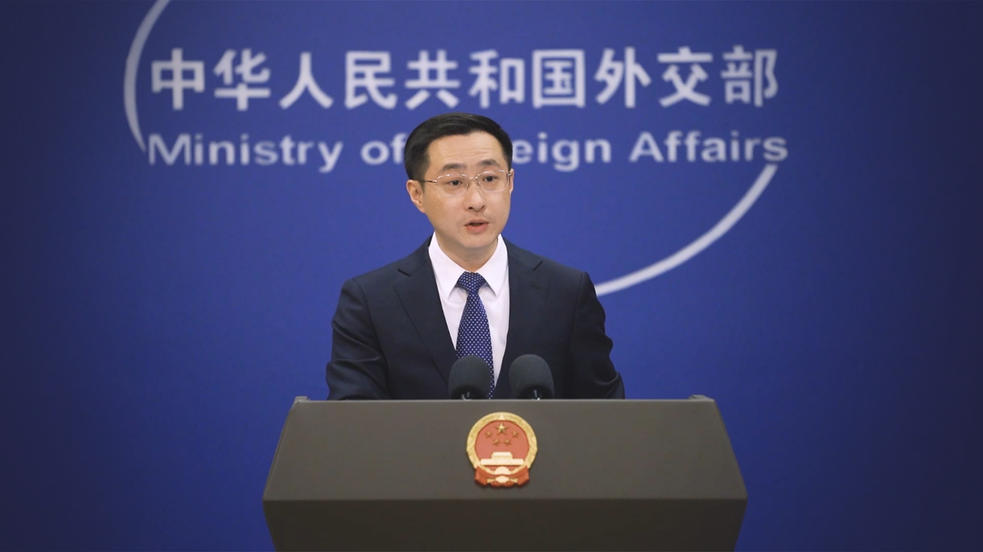 菲美澳在南海开展海空联合巡航并大肆炒作，外交部：停止损害地区和平稳定