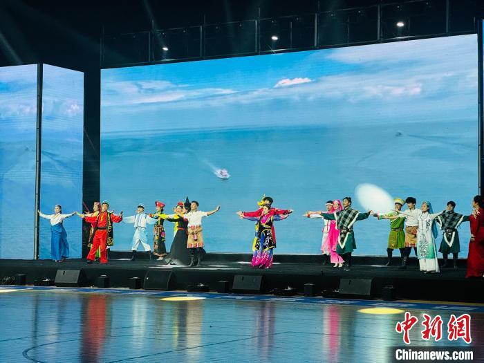 图为开幕式现场　孙睿　摄