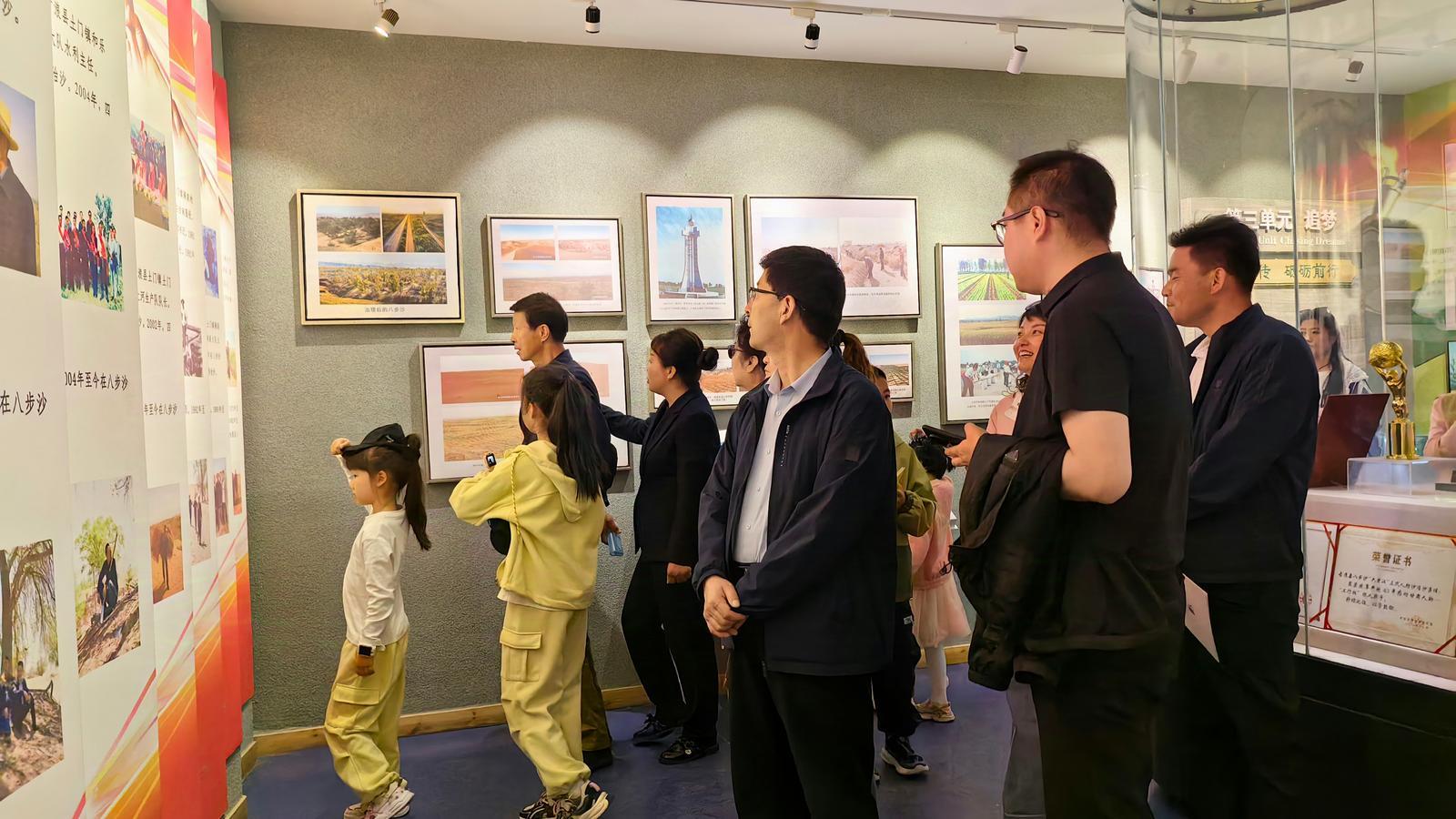 八步沙“六老汉”治沙纪念馆