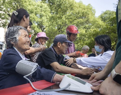  


共青城：關(guān)愛(ài)生命 “救”在身邊 