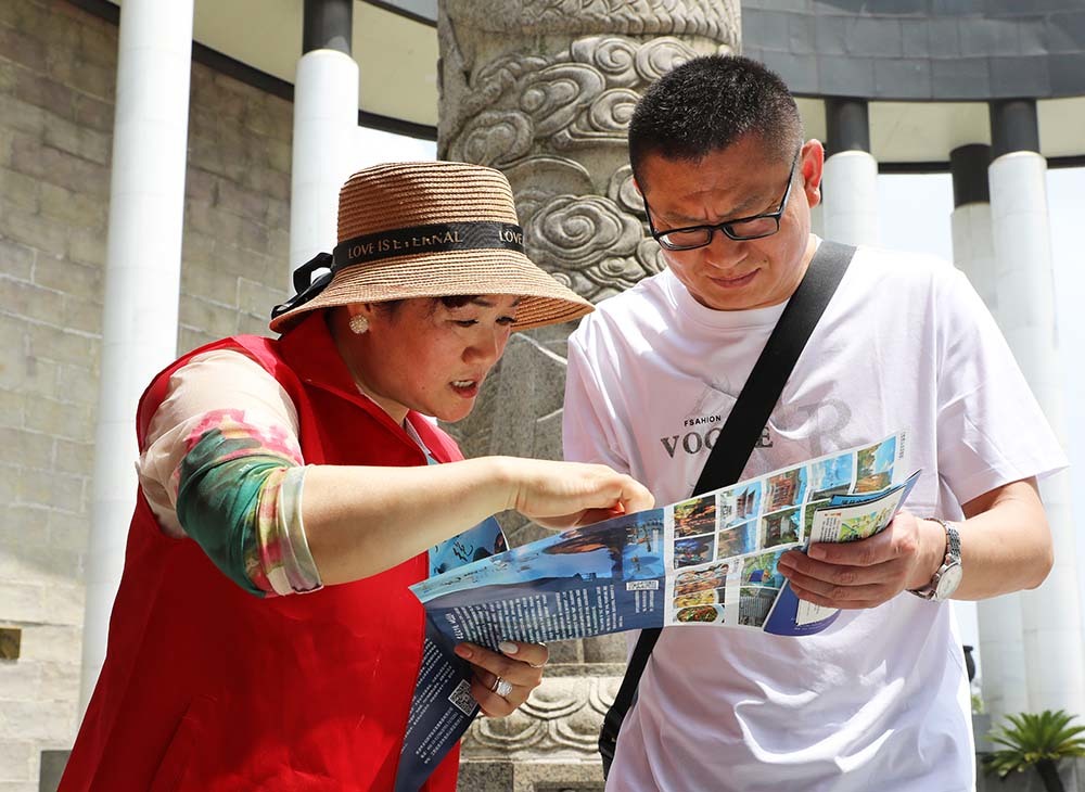 龍虎山景區：工作人員用心服務 游客盡享美好旅程