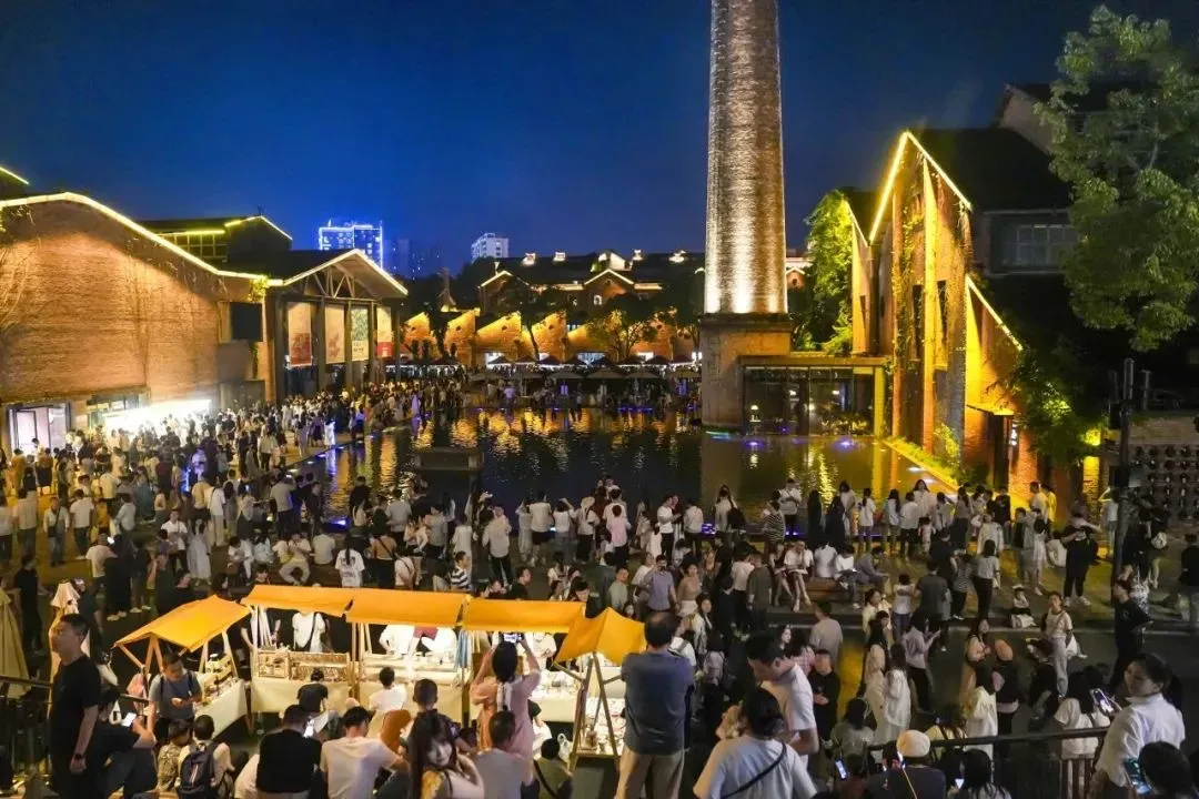 陶溪川人山人海