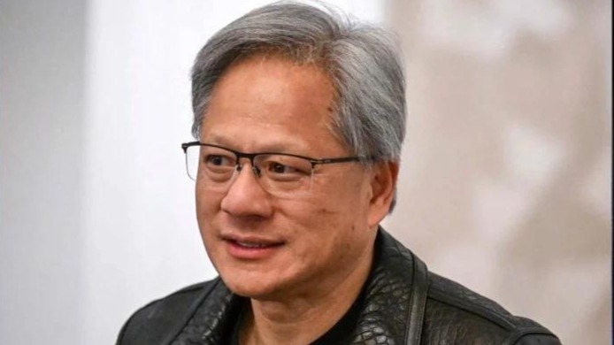 黄仁勋：物理AI赋能机器人，或能缓解劳动力短缺