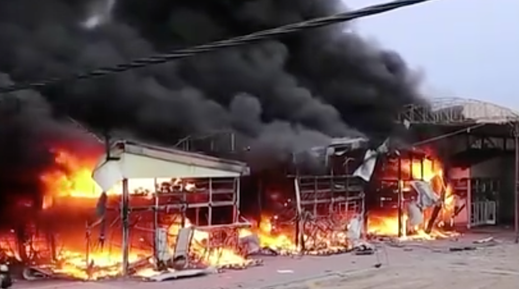 乌哈尔科夫遭俄无人机袭击 发生多次爆炸