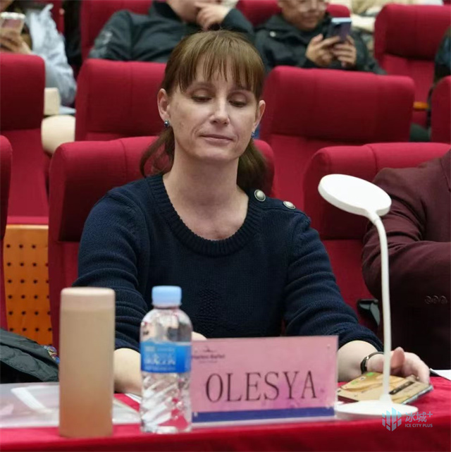 哈尔滨芭蕾舞团芭蕾导师 雷吉达&middot;阿里西亚