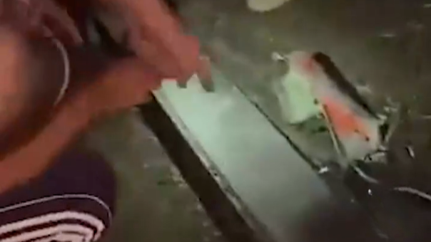 印度最先进战机“阵风”被击落，飞机导弹残骸引来围观，巴方称已击落多架印度战机