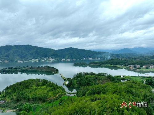 上猶縣陽明湖景區。大江網視覺江西李建平攝