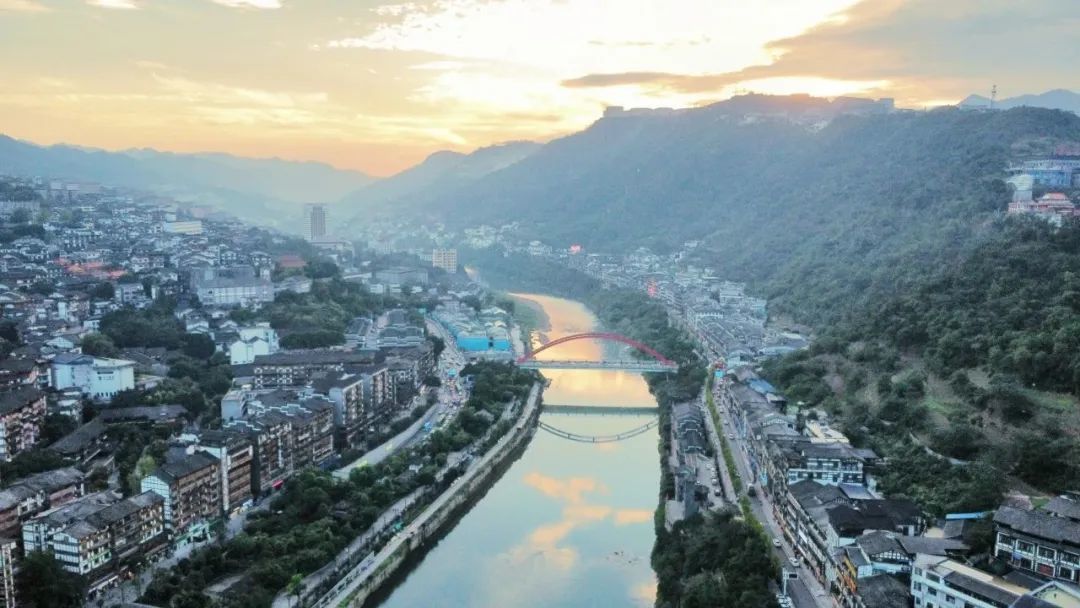 牵手张艺兴,茅台文旅这波操作是“神来之笔”,还是“冒险之举”?