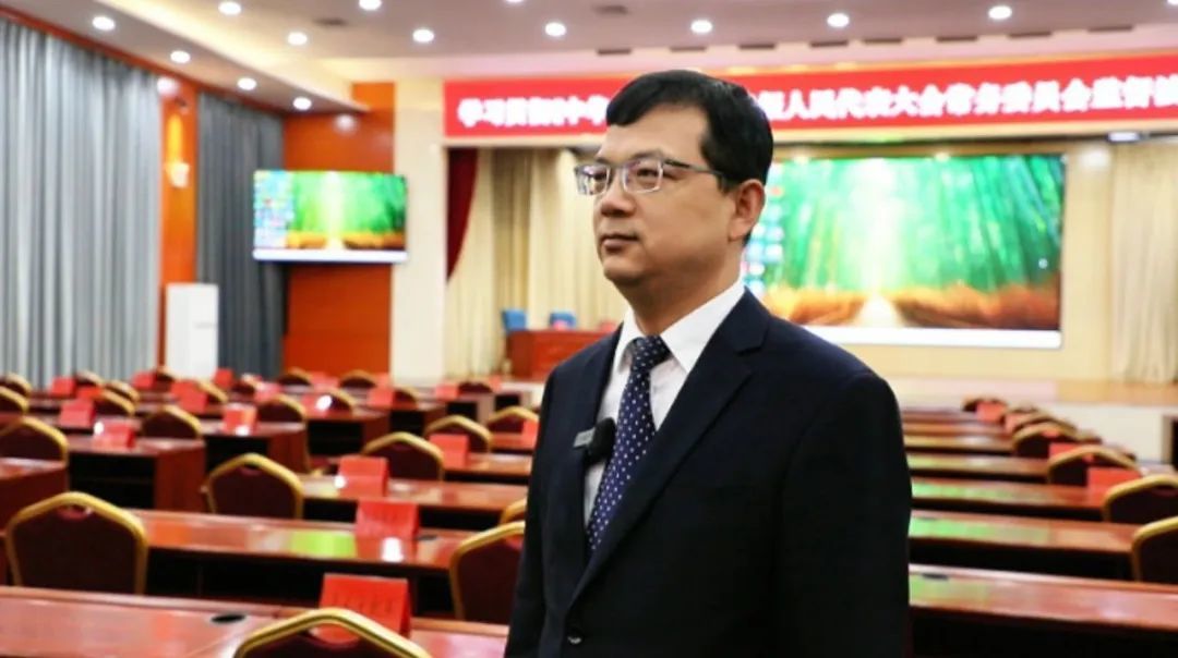 金川区人大常委会预算工委主任　姚成明