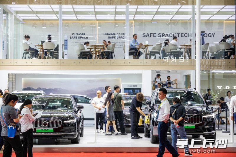 不少人气车型销售火爆。