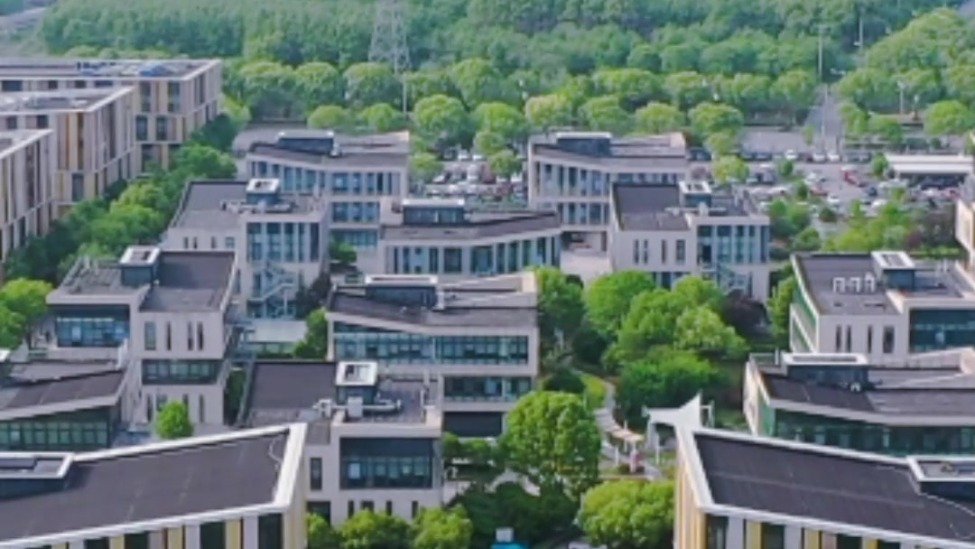 破浪·新出海记｜国产扫地机夺北美销冠 “赛博”吴中“扫”全球