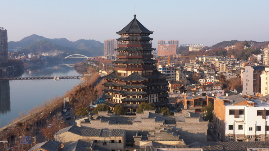 昌江河沿邊