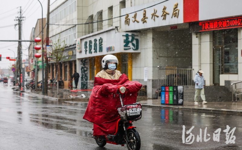 坝上降下雨夹雪2.jpeg
