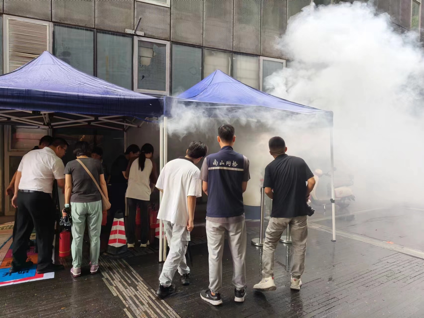 沙河街道香山街社区开展 防灾减灾暨安全生产宣传活动