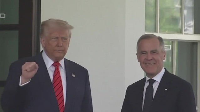 特朗普在白宫会见加拿大总理卡尼