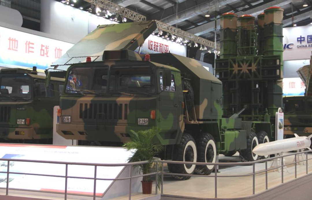 ▎FD2000 是由中国设计和制造的先进远程防空导弹武器系统。图源： armyrecognition
