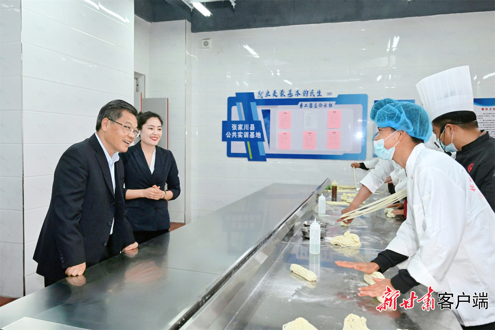 任振鹤：聚焦经济建设　挖掘释放潜力