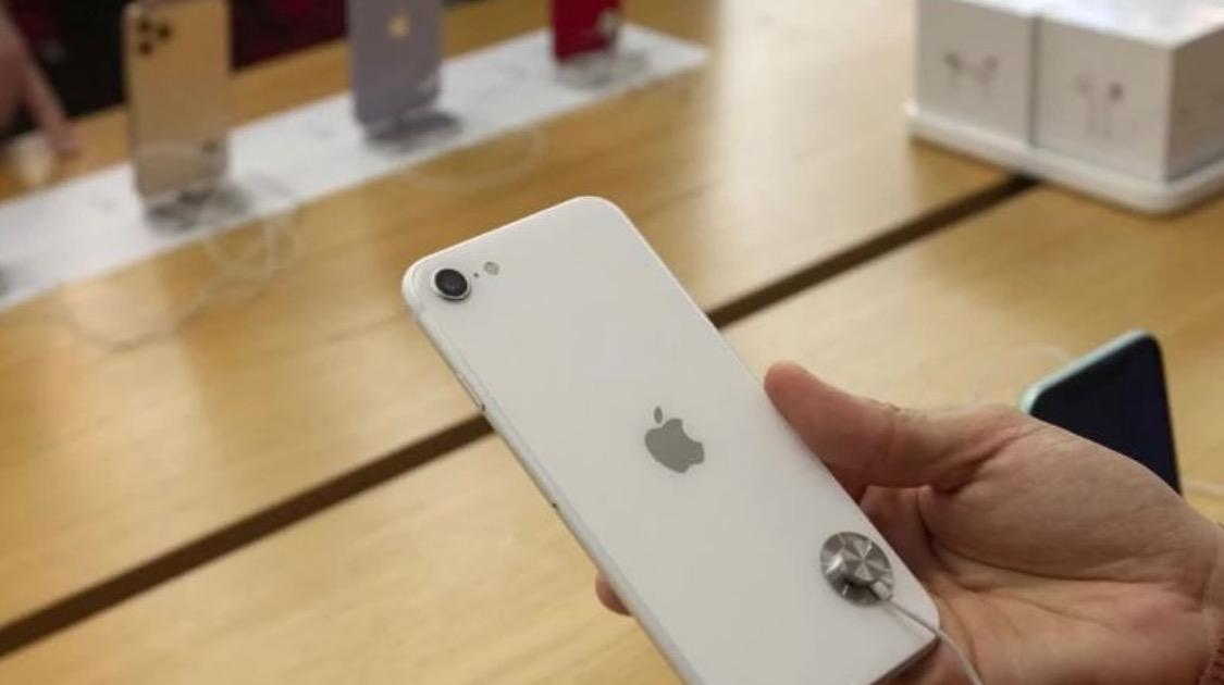 新款iPhone降价超千元？苹果大降价意味着什么？