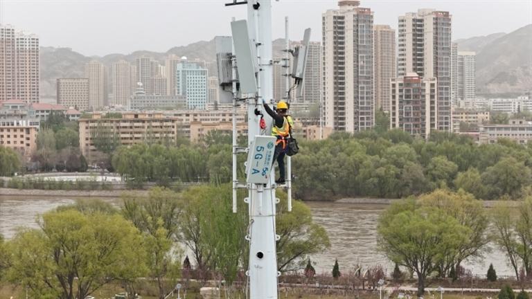 甘肃移动在兰州百里黄河风情线沿线部署5G-A基站