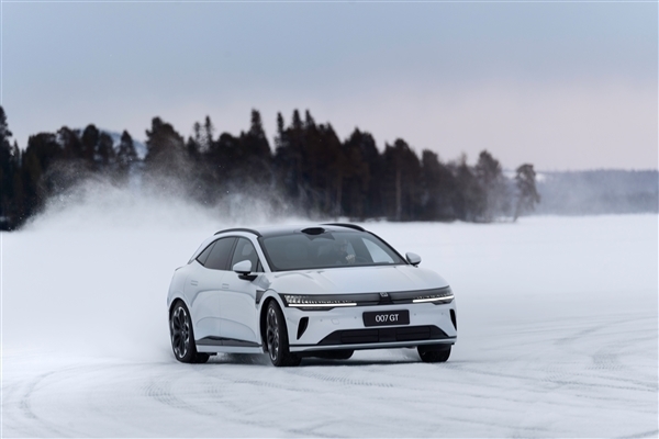 中国原创猎装车!极氪007GT第10000台量产车下线交付