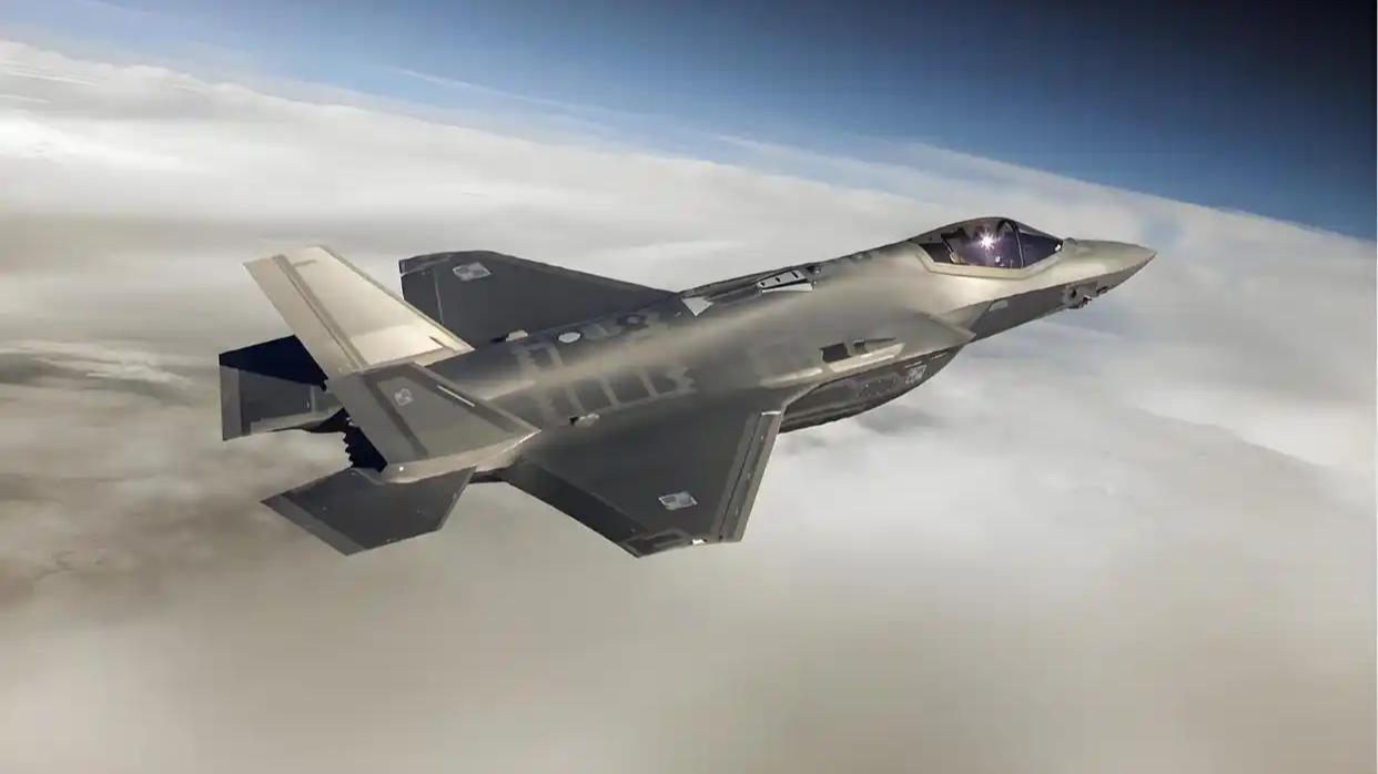 与美国签署1420亿美元军售协议，沙特能如愿买到F-35战机吗？