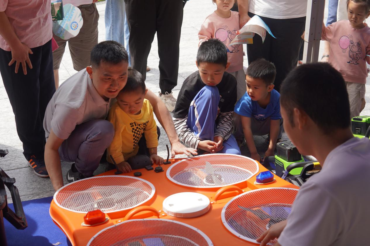 全民共筑"身边安全防线" 龙岗区2025防灾减灾宣传周启幕