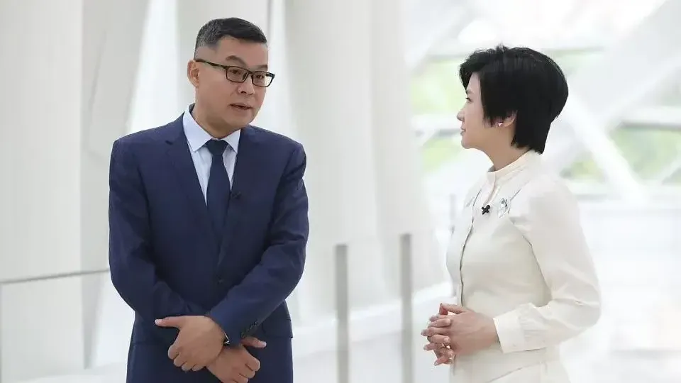 吴大辉谈俄乌冲突：3000元无人机，月发射20万架，新技术颠覆现代战争