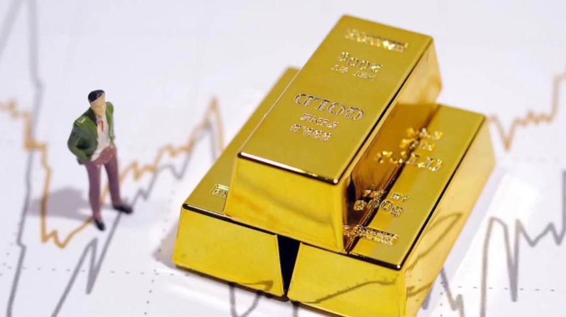 中国黄金储备再添7万盎司，全球央行为啥还在持续囤黄金？