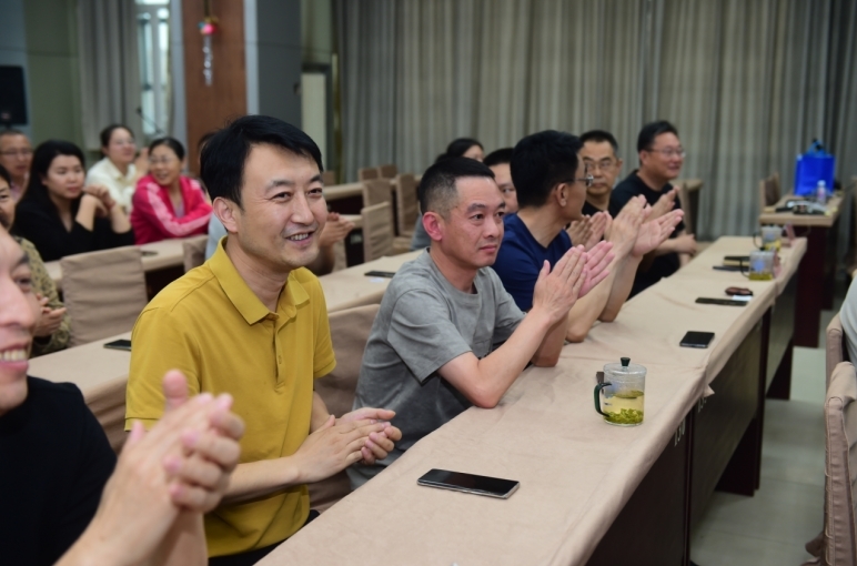 绽放青春活力，激发青春力量｜河间市税务局奏响青春“税月华章”