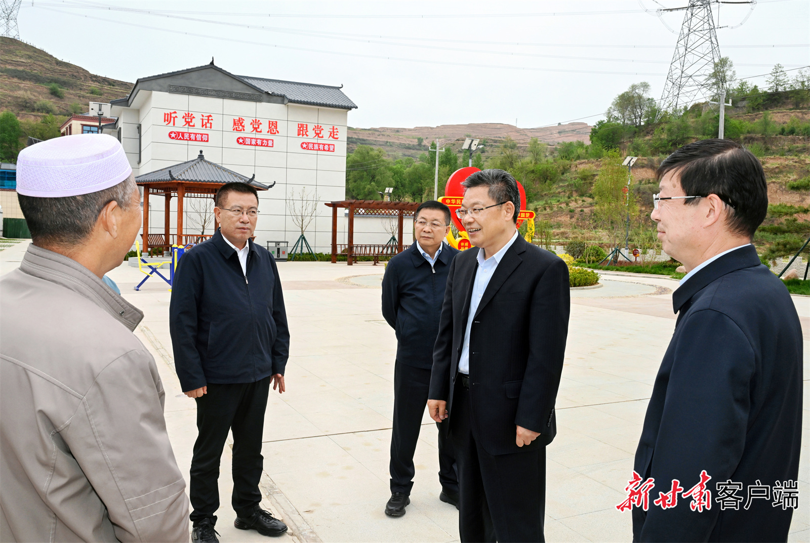 任振鹤：聚焦经济建设　挖掘释放潜力