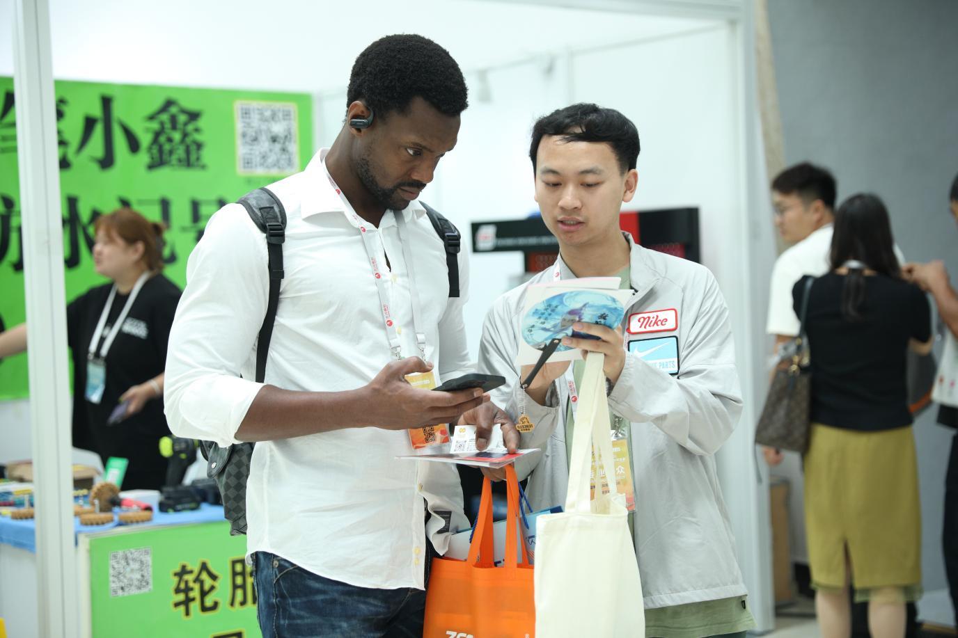 全球轮胎十强齐聚广饶  共谱轮胎智造崭新篇章  第十五届中国（广饶）国际橡胶轮胎暨汽车配件展览会开幕