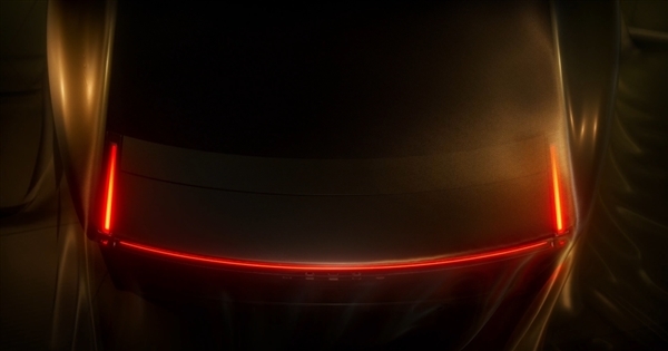 大溜背的GT纯电轿跑!小鹏全新P7官宣:棱角分明赛博感十足