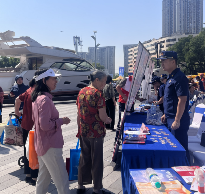 南昌红谷滩区：开展“5&middot;12”科普宣传应急演练 提升公众防灾减灾能力