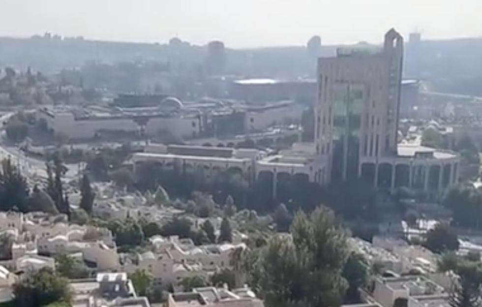 也门再向以色列发射导弹，以多地响起警报