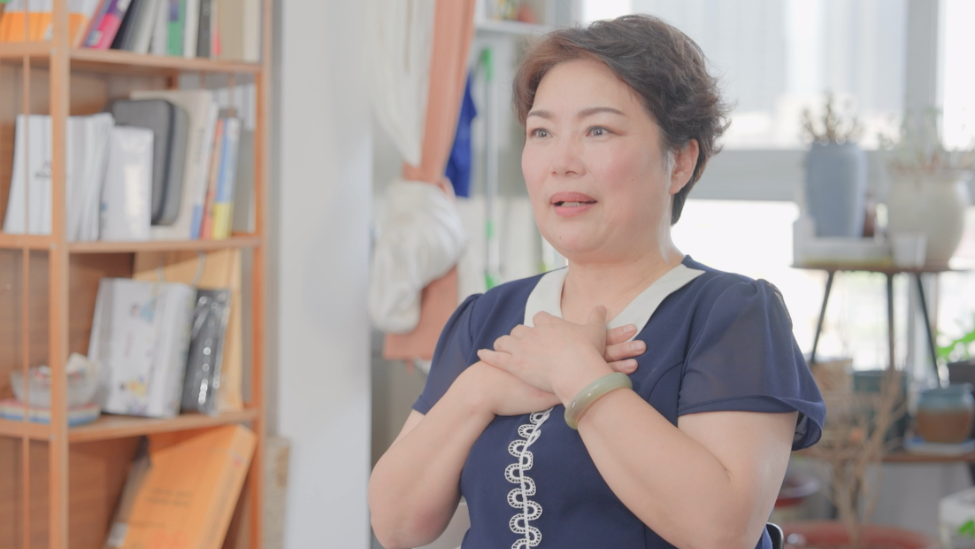医生判死刑、父亲要放弃、同学欺负他，母亲凭一己之力把脑瘫的他送进北大和哈佛