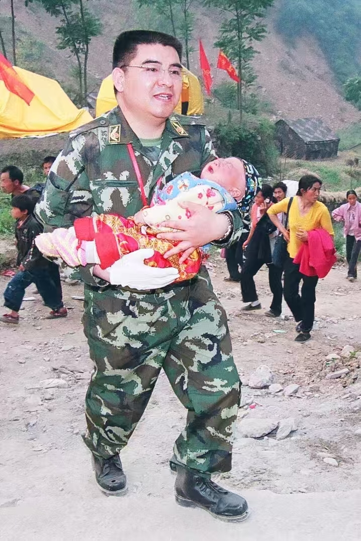 陈光标汶川地震17周年深情追忆：率队打通生命通道 十七载坚守企业向善