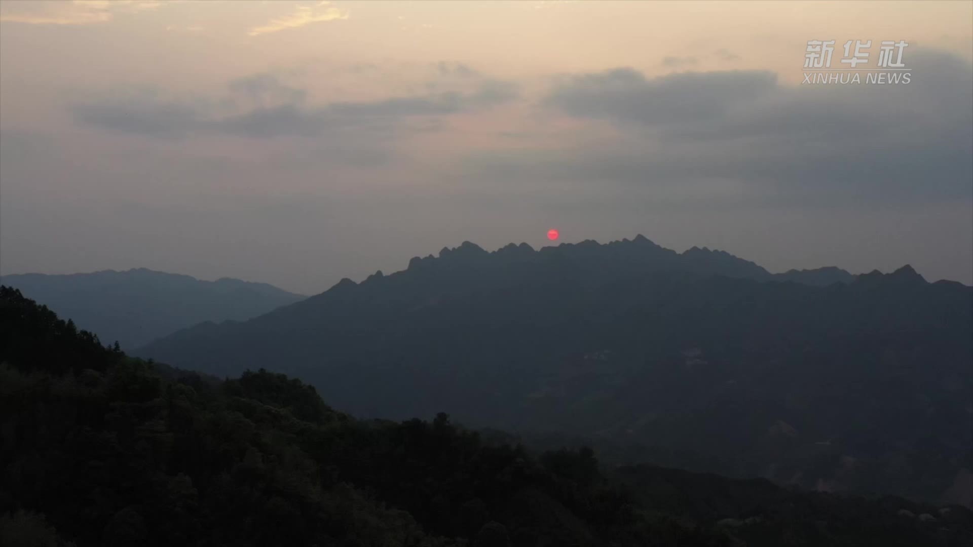 新华全媒+｜走进中国传统村落：“云朵上的村庄”