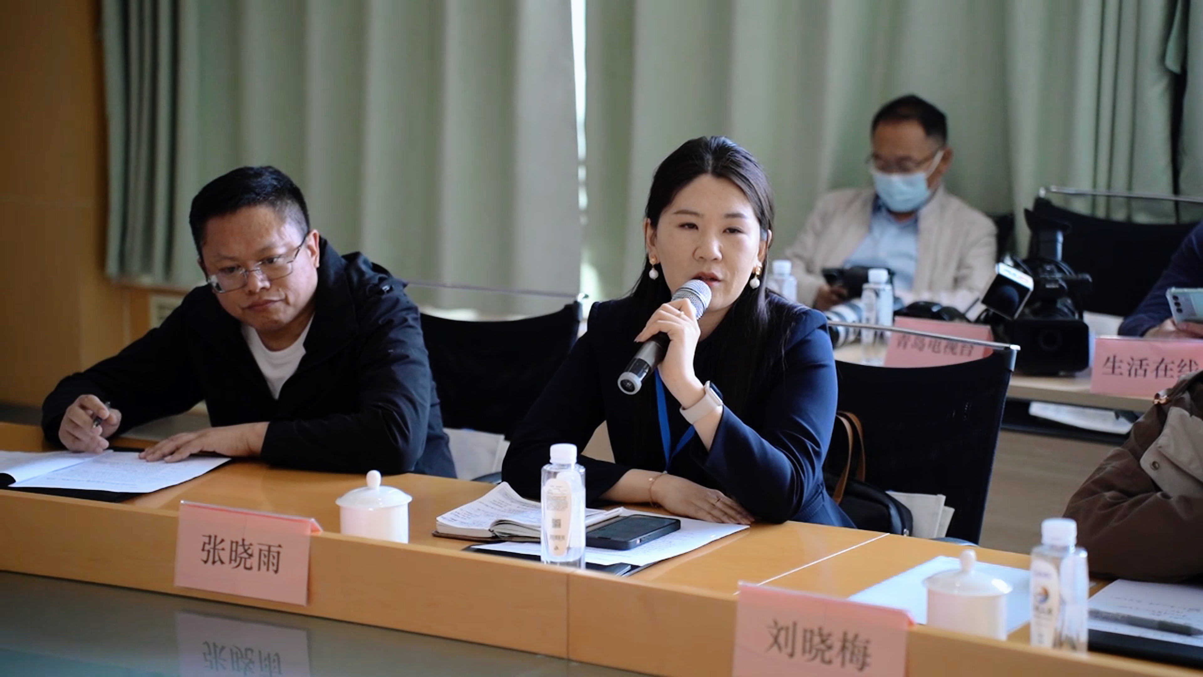 青岛市人社局举办“社会监督员走近劳动能力鉴定现场”政府开放日活动