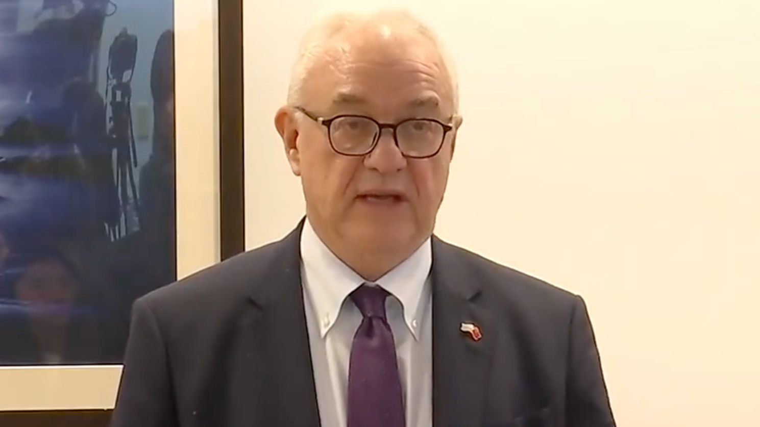 乌拉圭外长：将多元化发展对华经贸合作