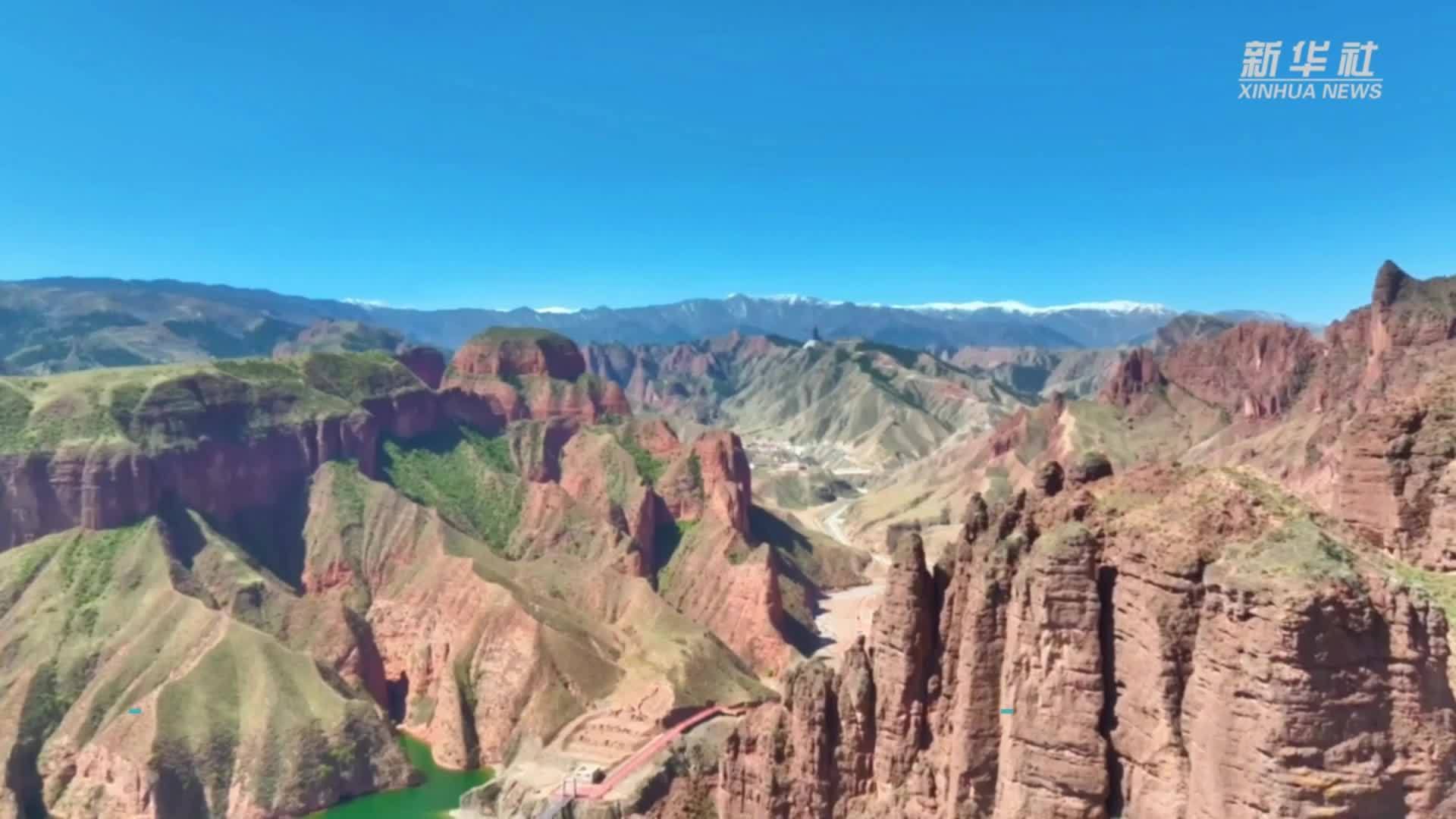 青海黄南：碧水丹山坎布拉