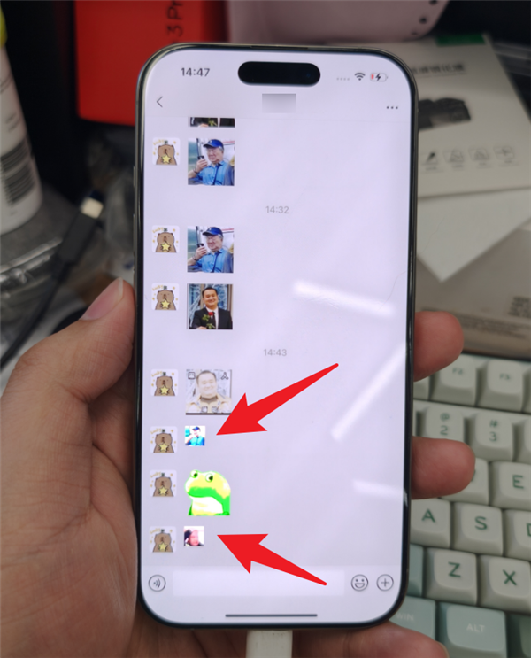 iPhone用户被表情包闪瞎,这事得赖微信