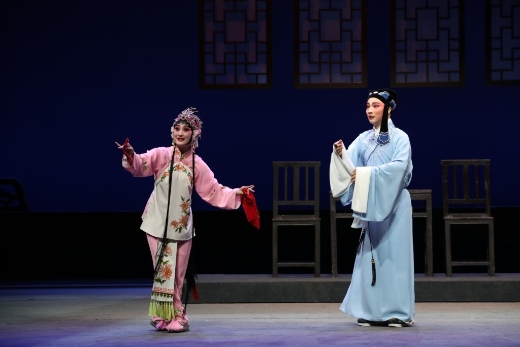 5月13日晚，经典锡剧《玲珑女》在上海宛平剧院演出。