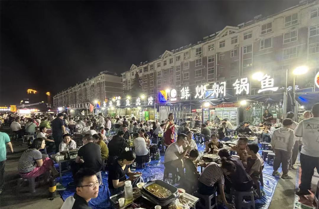 黄河夜市人流如织，带火运城夜经济