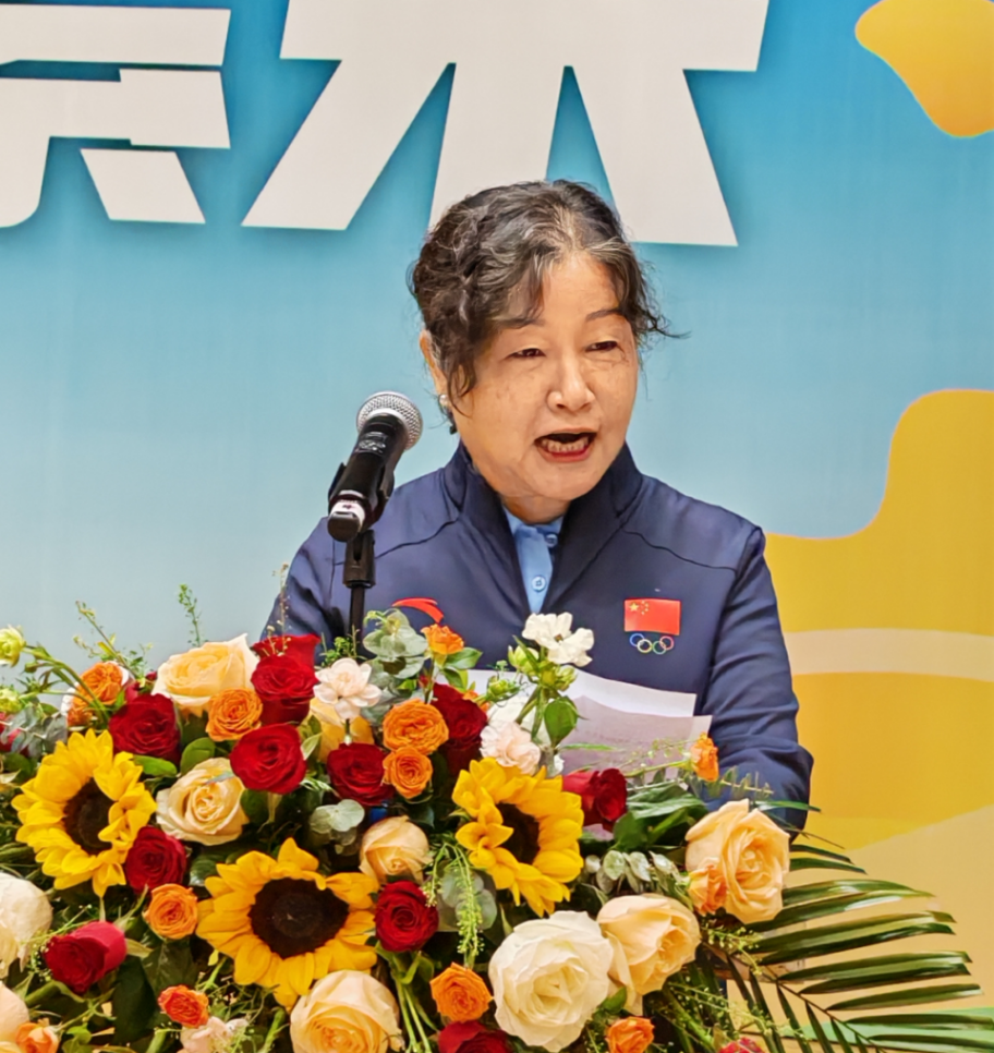 温文讲话并宣布赛事开幕