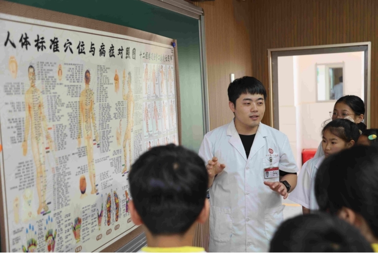弘扬国粹，传承有我（1）｜沧州河间：中医药文化进校园播撒热爱中医药的“种子”